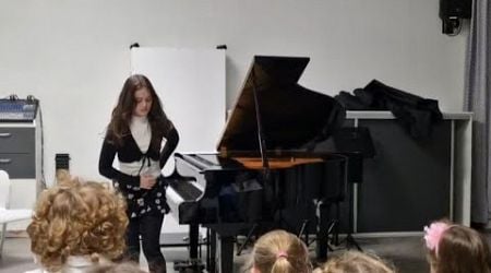 Sophia&#39;s PIANO RECITAL in Czech music school