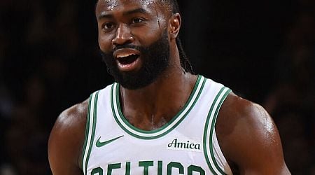 Celtics' Brown: Refs threatening techs is 'bullshit'