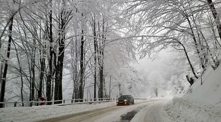 Yellow Code for Heavy Snowfall and Rain Issued Across 22 Regions on Saturday