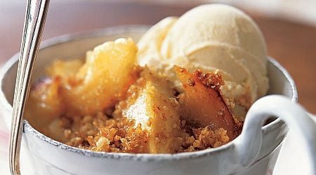 Apple crumble Kerrygold Irish whiskey cream recipe