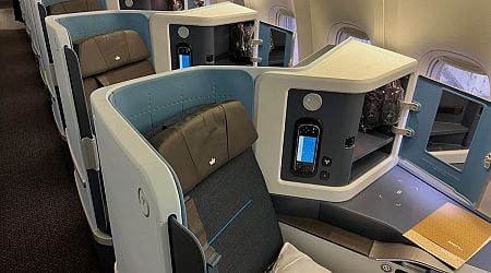 All KLM 777s Now Have New Business Class Seats With Doors