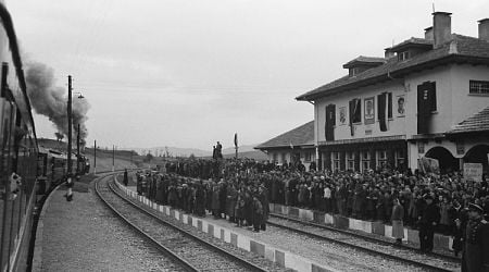 December 21, 1952: Sub-Balkan Railway Line Unveiled