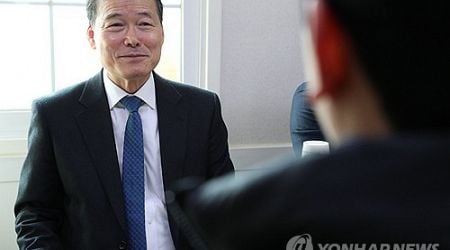 Unification minister vows efforts for return of S. Koreans detained in N. Korea