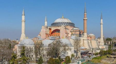 Hellenic Air Force cadets detained and deported after posing with Greek flag in front of Hagia Sophia