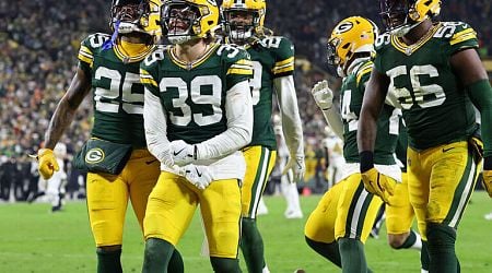 Packers blank Saints, punch ticket to postseason