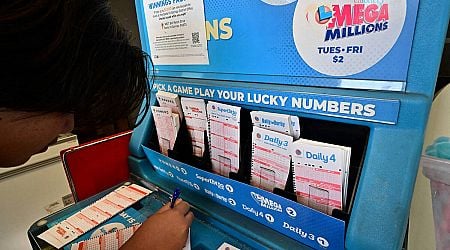 Mega Millions jackpot nears $1 billion for Christmas Eve drawing