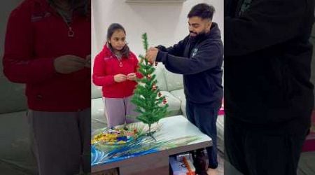 Gaurav gudiya nai christmas tree sajaya #shorts #youtubeshorts #gauravaroravlogs #merrychristmas