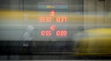 Putin changes ruble rules to keep Russian gas flowing to EU