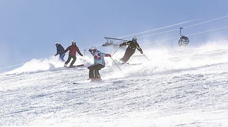 Accidents up sharply among older skiers in Switzerland