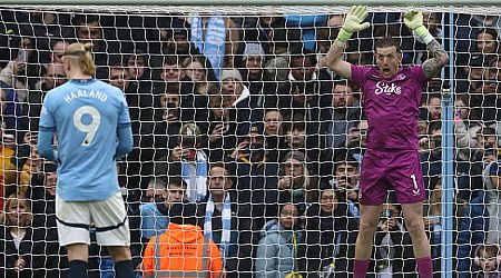 Jordan Pickford is Everton's hero as they hold Manchester City 