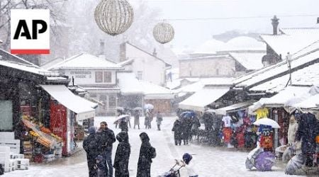 Bosnia struggles with heavy snowfall