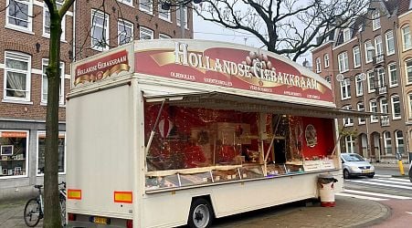 Forget the diet: Oliebollen stalls are everywhere this winter