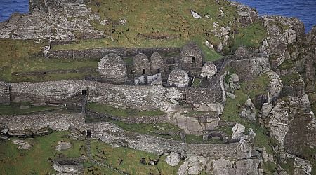 Monasticism in Ireland: AD 900-1250 by Edel Bhreathnach - A valuable contribution to the history of the Irish church