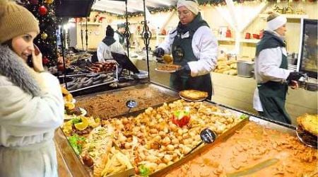 The BEST Christmas Street Food Market in Europe! Budapest, Hungary