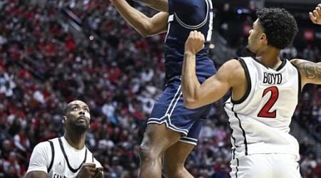 Anderson hits 3-pointer with 6.8 seconds left to lead Utah State past No. 20 San Diego State 67-66