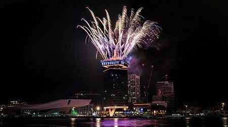 Amsterdam fireworks shows called off due to heavy wind; Museumplein light show continues