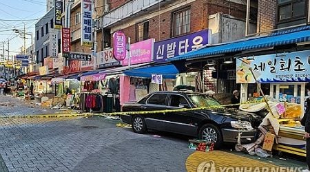 (2nd LD) 13 injured as car plows into pedestrians at Seoul market