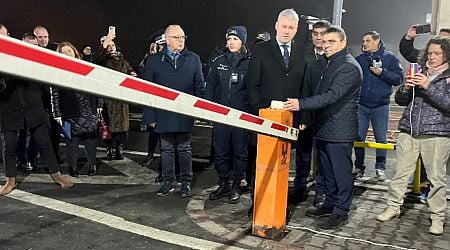 Barrier on the border between Bulgaria and Romania has been symbolically lifted