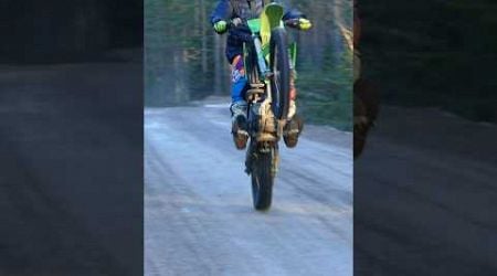 Kawasaki KX250F FMF 4.1 &#39;Sweet Screamer&#39; Wheelies #shorts