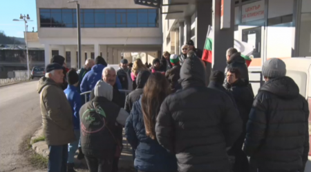 Citizens of Lovech protest against power cuts