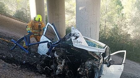 Miraculous escape for motorist after car plunges 15 metres off motorway bridge in Spain