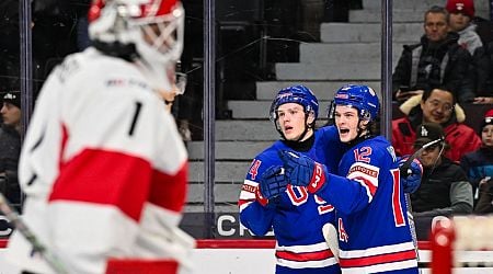 Hagens, Leonard help U.S. into world junior semis