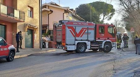 Ancona car crash kills two, causes major gas leak