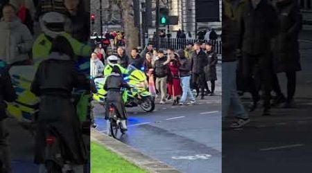 Police Motorbike Responding Fast In London!