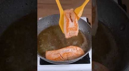 I learned this trick with a friend from Italy, now I only make salmon like this