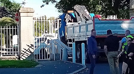 Historic Phoenix Park gate to be reinstated this month after lorry damage