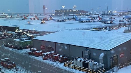 Brit travel chaos as snow forces closure of major airports: Flights to Spain among the delayed