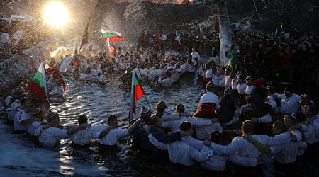 Traditional male dance in the icy waters of Tundzha River to take place on Epiphany