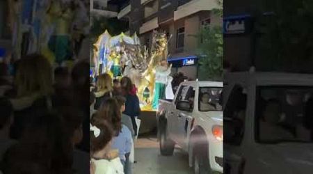 Cabalgato de los reyos magos Driekoningen stoet estepona Spanje 2025