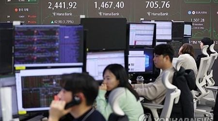 Seoul shares open higher on tech gains