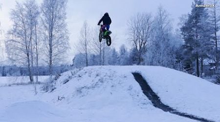 Kawasaki KX250F FMF 4.1 RCT - My First Winter Start Up &amp; Jumps 2025 (Raw Sound)