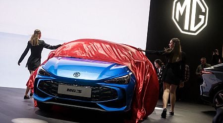 Chinese automakers build their way around tariffs