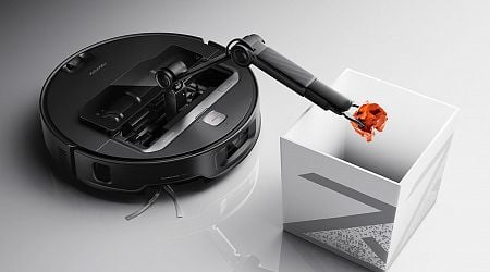 Roborock Saros Z70 Robot Vacuum