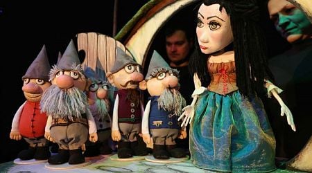 Snow White and Seven Dwarfs Puppet Show Premieres in Burgas