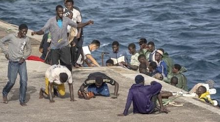 Hundreds of migrants arrive in Spain&#39;s Canary Islands continuing the record-breaking influx