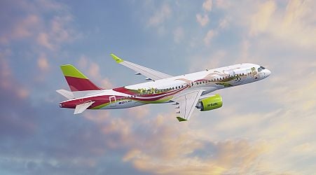 airBaltic shows off special design plane