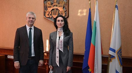 Varna Mayor, Ukrainian Ambassador Discuss Holding Bulgarian-Ukrainian Business Forum in 2025