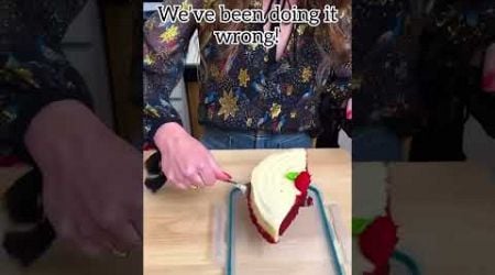 How to store cake in a tupperware #shorts #youtube #trending #viralshorts #lifehacks #watchnow