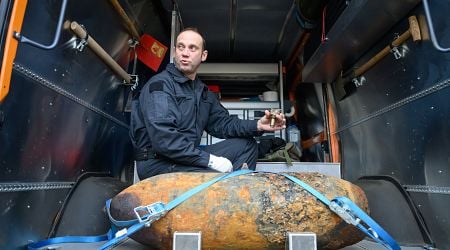 Bomb from WWII defused in Dresden city centre after evacuation