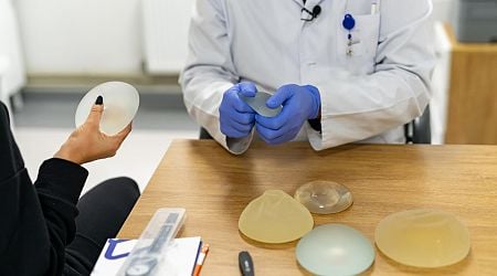 Scientists warn of leaking breast implants