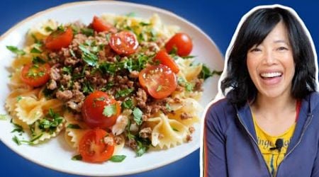 12-Minute Recipe Has A BILLION Views - Is It Good? | Turkish Pasta