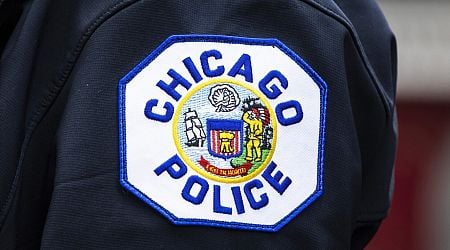 Off-duty Chicago police detective found dead inside Mount Greenwood home