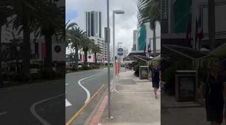 #goldcoast #pretty #beuatiful#towncenter#walking #shopping #woolworth #lovelypeople #holiday