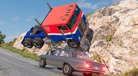 Cliff Drops #209 - BeamNG DRIVE | SmashChan