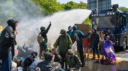 Extinction Rebellion to block motorway in fossil fuel protest