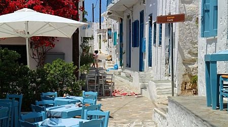 UK tourists urged to 'avoid' these Greek islands in 2025